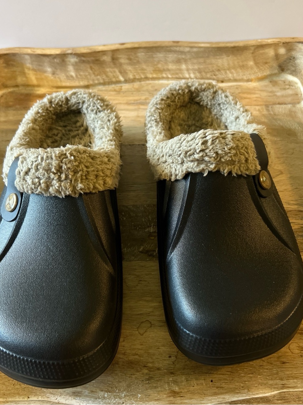 Cozy Faux-Fur Lined Women's Clog Mule in Black and Cream